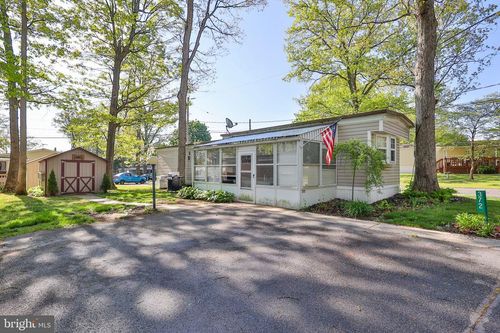 372 Black Oak Ln, BATH, PA, 18014-9661 | Card Image