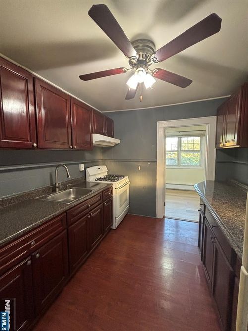 350 Ridge Rd, Lyndhurst, NJ, 07071-2275 | Card Image