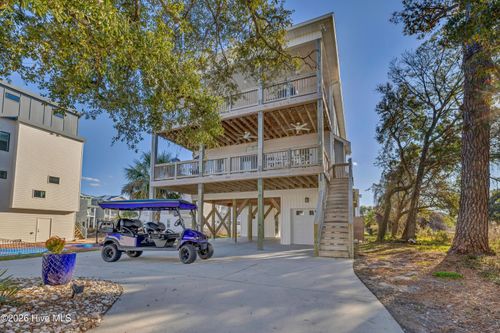 305 Columbia Ave, Carolina Beach, NC, 28428-5326 | Card Image