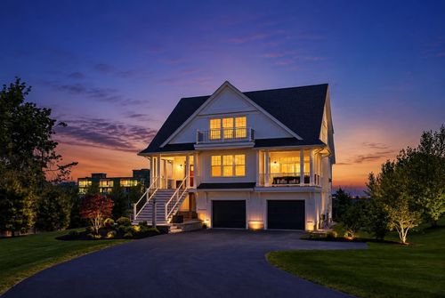 48 Watsons Lndg, Portsmouth, NH, 03801-4768 | Card Image