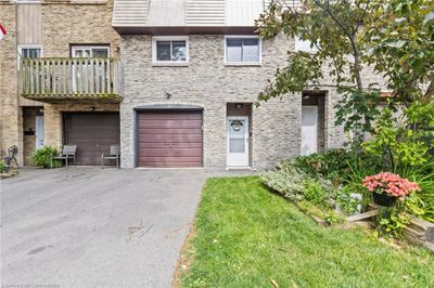 3 - 985 Limeridge Rd E, Townhouse with 3 bedrooms, 1 bathrooms and 1 parking in Hamilton ON | Image 3