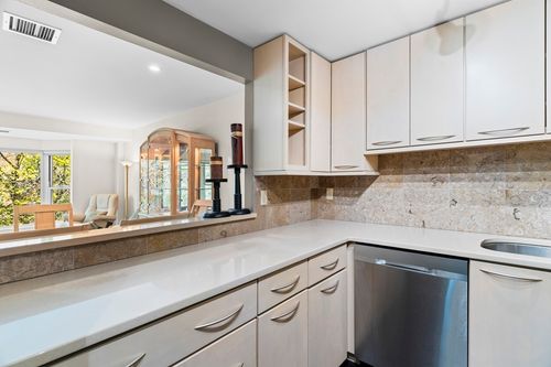 316-1 Watermill Pl, Arlington, MA, 02476-4142 | Card Image