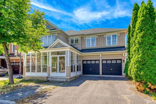 9 Barnstone Dr, Markham, ON, L6E2B4 | Card Image