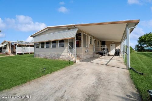 556 Ruth Cir, West Melbourne, FL, 32904-5761 | Card Image