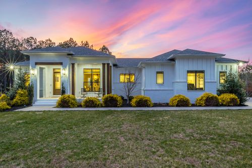 2275 River Bluffs Dr, Jasper, TN, 37347-2911 | Card Image