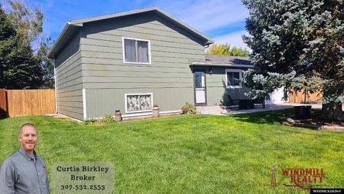 1718 J St, Torrington, WY, 82240-3132 | Card Image