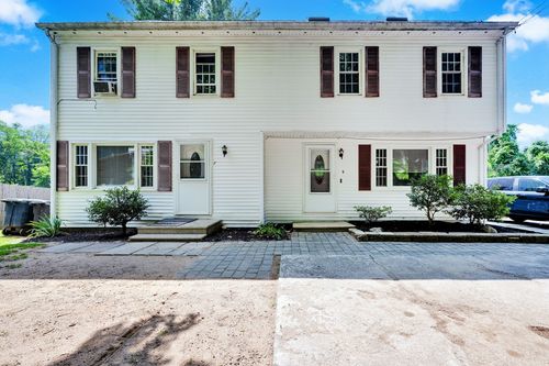 7 Old South Rd, Southbridge, MA, 01550-2110 | Card Image