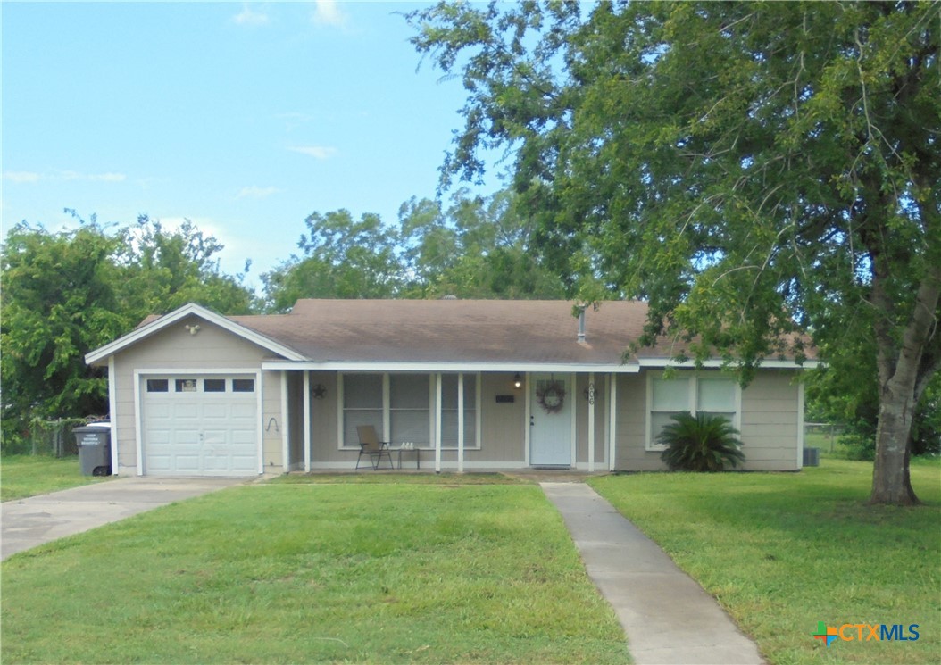 Melrose Ave, Victoria, TX 77901