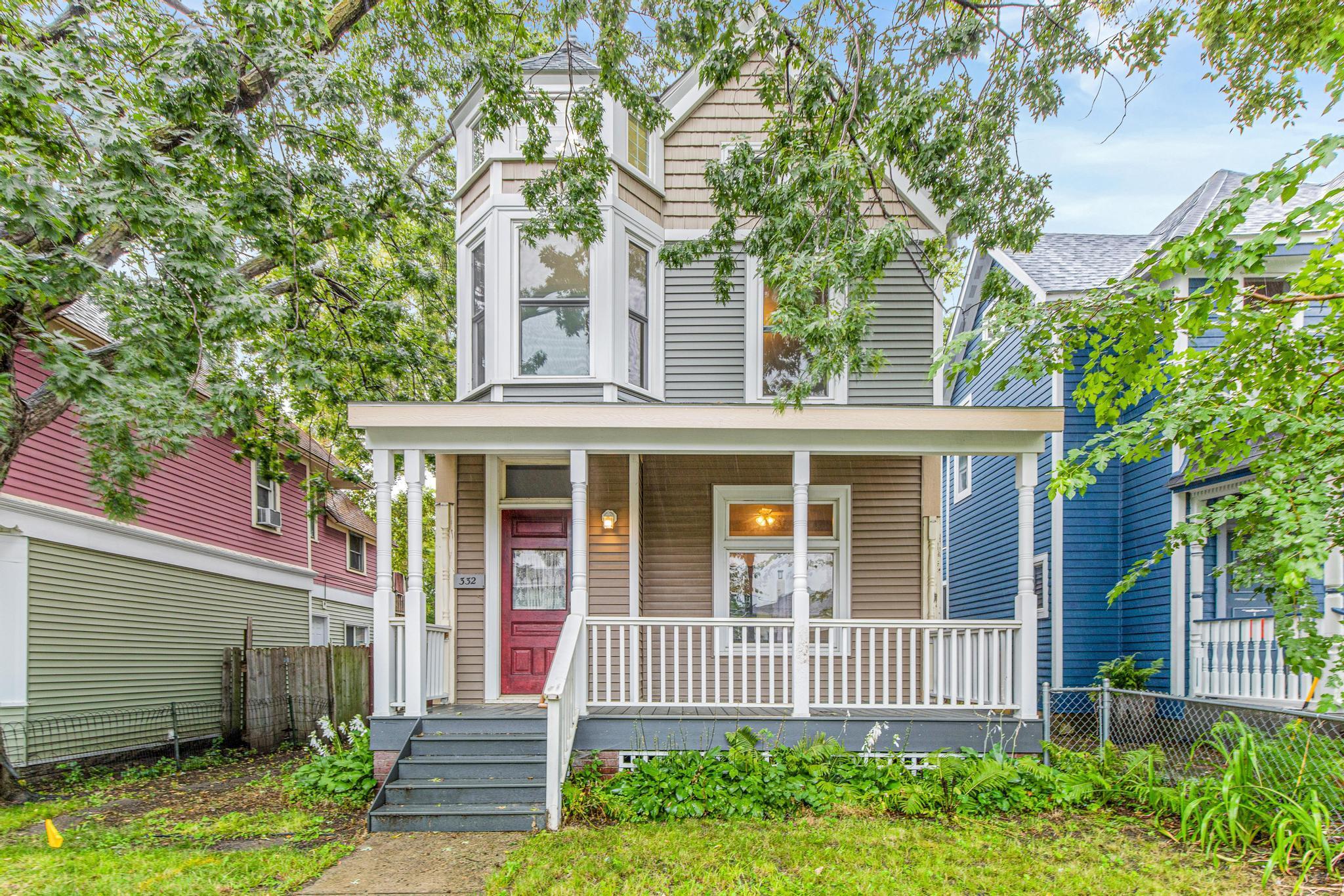 Fuller Ave, Saint Paul, MN 55103