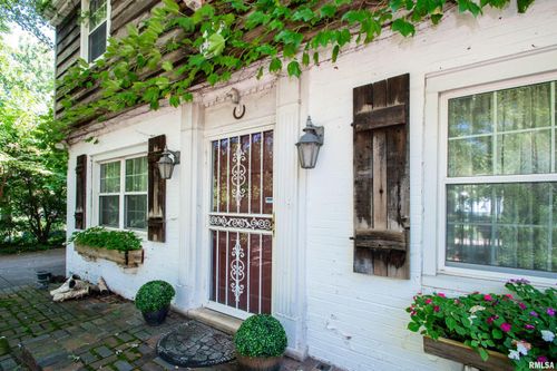 5908 N Elm Ln, Peoria, IL, 61614-3517 | Card Image