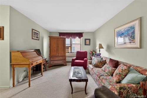 apt-407-32-25 88th St, East Elmhurst, NY, 11369-2108 | Card Image