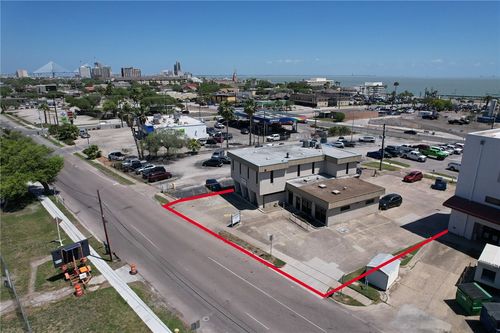 1326 Santa Fe St, Corpus Christi, TX, 78404-2214 | Card Image