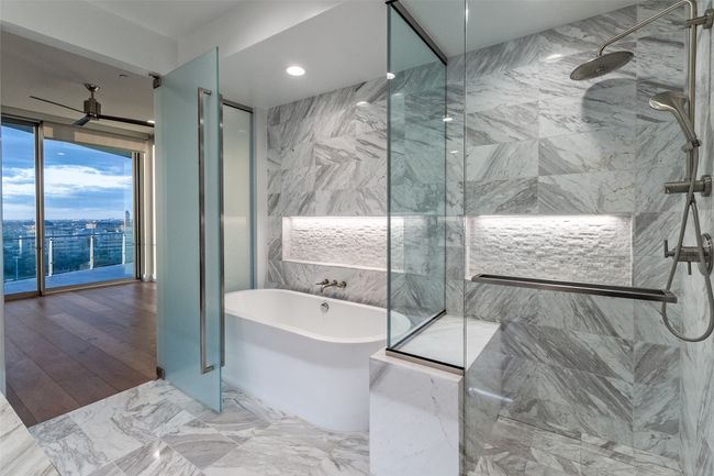 APT-1404 - 3130 N Harwood St, Condo with 2 bedrooms, 3 bathrooms and null parking in Dallas TX | Image 14
