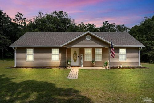 905 Hiawatha St, Holt, FL, 32564-9705 | Card Image
