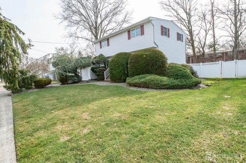 17 Rittner Ln, Old Bridge, NJ, 08857-2301 | Card Image