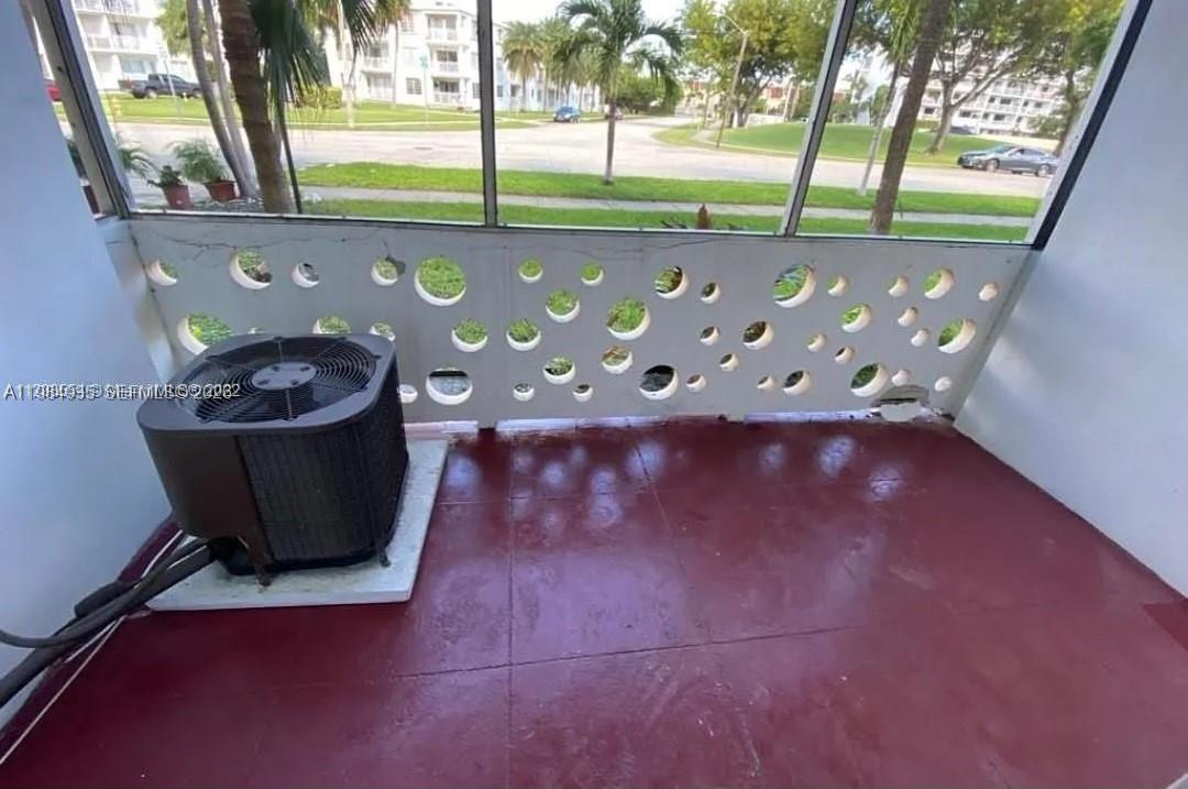 Residential Lease in North Miami Beach 5