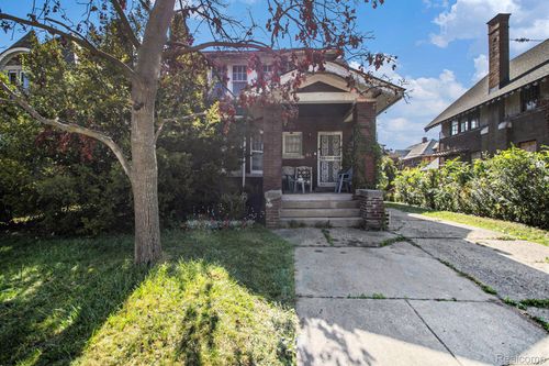 51 Puritan St, Highland Park, MI, 48203-3711 | Card Image