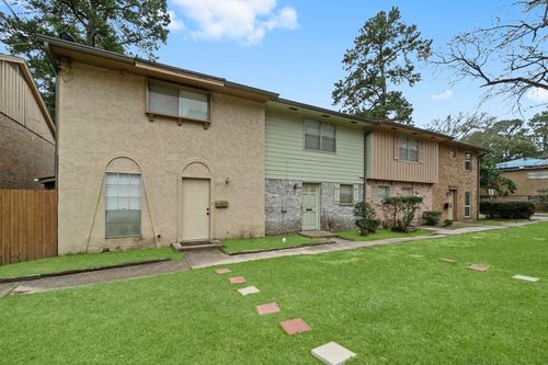 407 W Semands St, Conroe, TX, 77301-1854 | Card Image