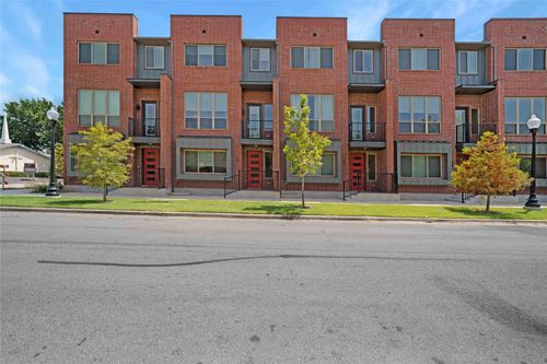 unit-206-13351 Goodland St, Farmers Branch, TX, 75234-5175 | Card Image