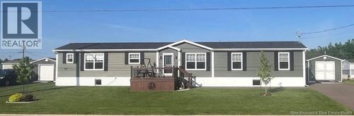 14 Rue De Monts, House with 3 bedrooms, 2 bathrooms and null parking in Shediac NB | Card Image
