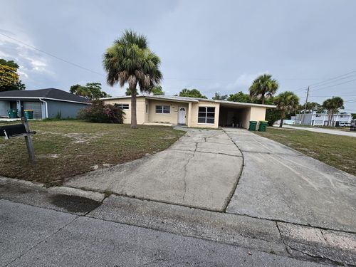 1040 Hickory Ln, Cocoa, FL, 32922-6718 | Card Image