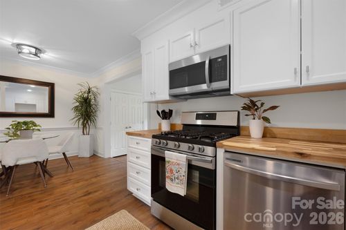 f-3520 Colony Rd, Charlotte, NC, 28211-3330 | Card Image