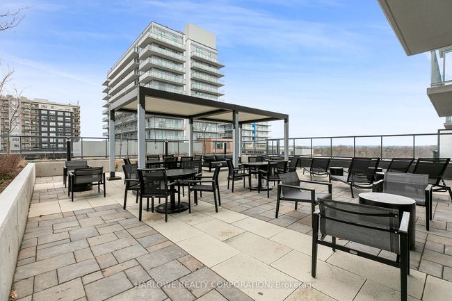 PH-1510 - 185 Deerfield Rd, Condo with 2 bedrooms, 2 bathrooms and 1 parking in Newmarket ON | Image 19