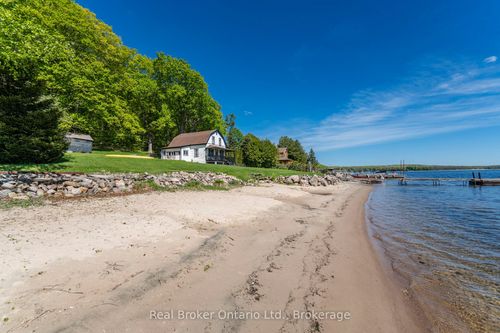 437 Champlain Rd, Penetanguishene, ON, L9M1S5 | Card Image