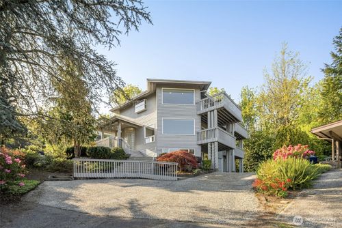 19749 53rd Ave Ne, Lake Forest Park, WA, 98155-3031 | Card Image