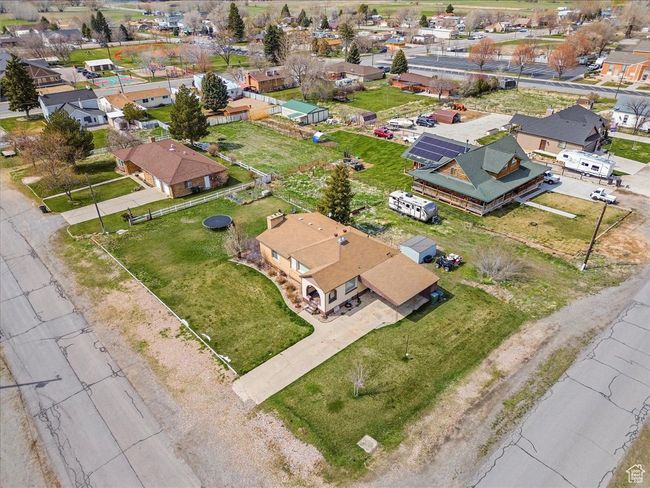 Aerial view with a residential view | Image 6