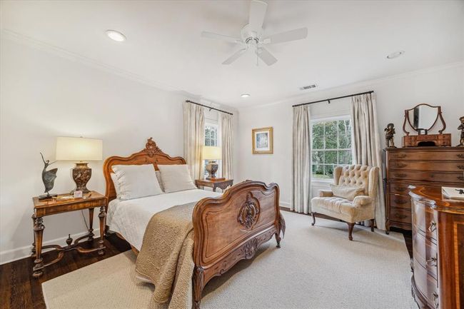 2129 Brentwood Dr, House other with 3 bedrooms, 5 bathrooms and 2 parking in Houston TX | Image 29