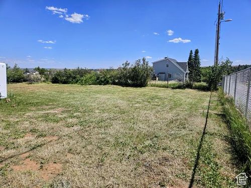 5-317 S North Creek Ln, Monticello, UT, 84535-7882 | Card Image