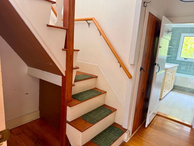 C - 19-C Old Woods Rd, House other with 4 bedrooms, 3 bathrooms and null parking in Chilmark MA | Image 21