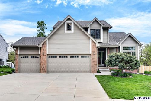 15205 Willow Creek Dr, Omaha, NE, 68138-7403 | Card Image