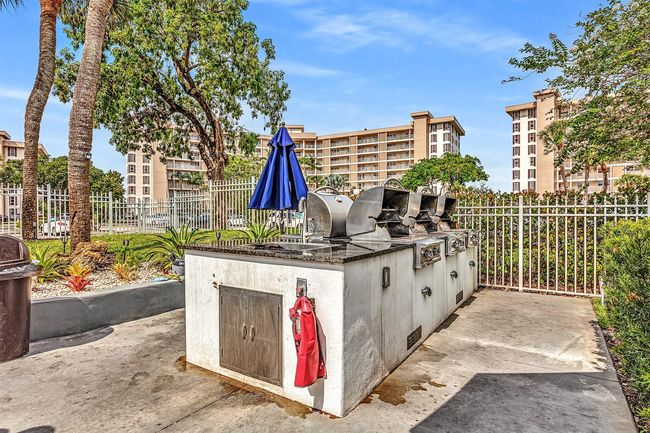 APT-103 - 3000 S Course Dr, Condo with 2 bedrooms, 2 bathrooms and null parking in Pompano Beach FL | Image 27
