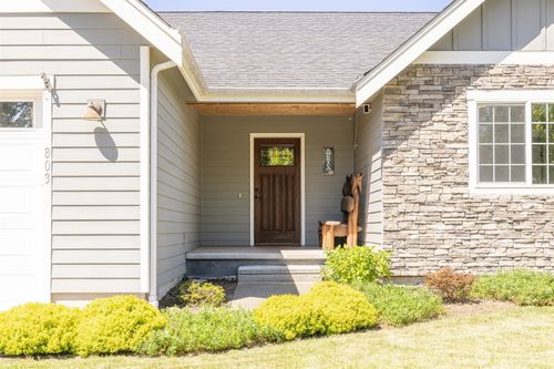 803 Mapleridge Dr, Everson, WA, 98247-8767 | Card Image