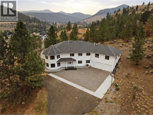 7035 Blackwell Rd, Kamloops, BC, V2C6V8 | Card Image