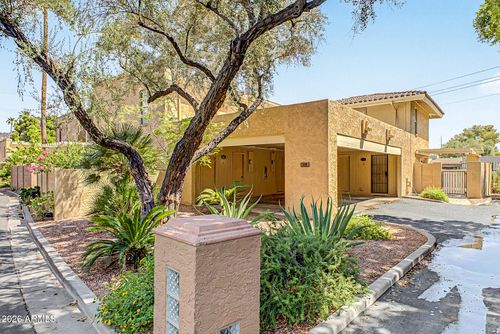 3-1119 E North Ln, Phoenix, AZ, 85020-8561 | Card Image