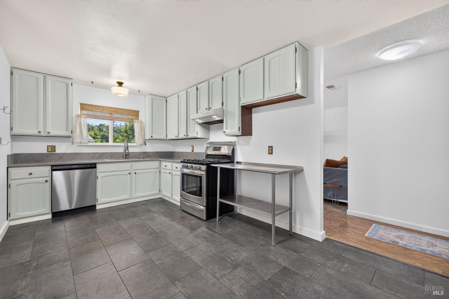 Residential in Cloverdale 3