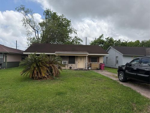 2029 N Avenue H, Freeport, TX, 77541 | Card Image