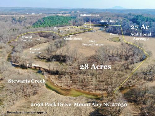 2098 Park Dr, Mount Airy, NC, 27030-8515 | Card Image