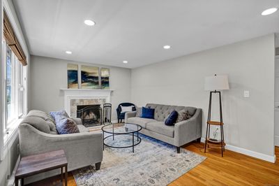 33 Clarendon Avenue, House other with 3 bedrooms, 2 bathrooms and null parking in West Hartford CT | Image 3