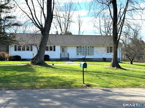 16 Clearview Dr, Woodbridge, CT, 06525-2628 | Card Image