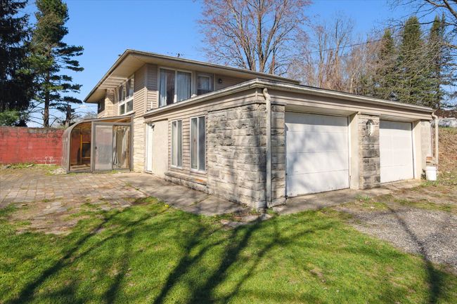 7870 N Meridian Rd, House other with 3 bedrooms, 2 bathrooms and null parking in Jackson MI | Image 4