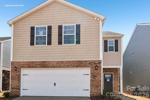 1418 Mammoth Rd, Hickory, NC, 28602-9320 | Card Image