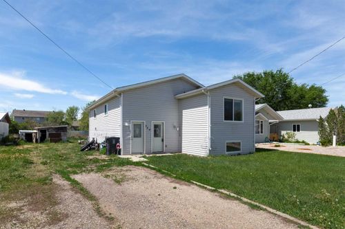 329 4a Street, Stirling, AB, T0K2E0 | Card Image
