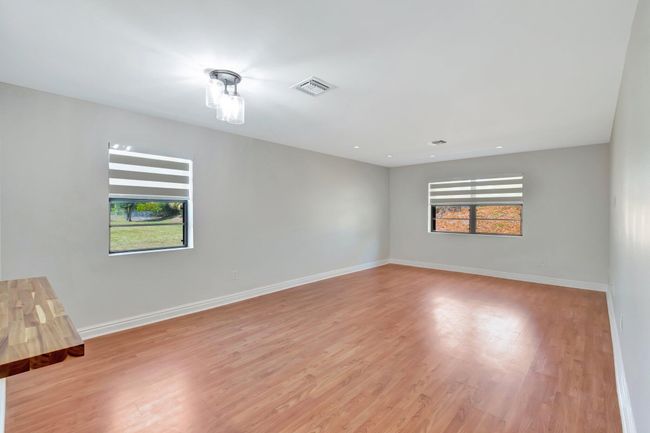 46 Seminole Ct E, Townhouse with 3 bedrooms, 2 bathrooms and null parking in Royal Palm Beach FL | Image 6
