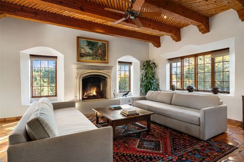 61 Calle San Martin, Santa Fe, NM, 87506-7536 | Card Image