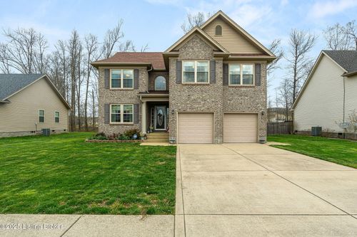 274 Red Crest Dr, Shepherdsville, KY, 40165-5140 | Card Image