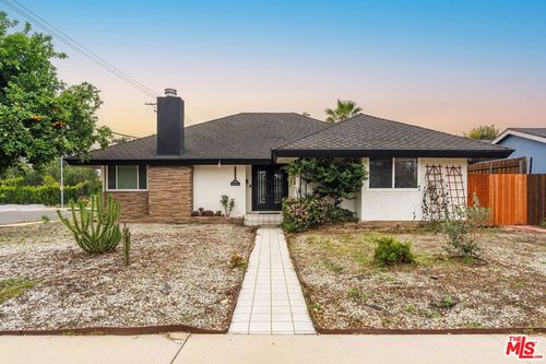 8901 Rubio Ave, North Hills, CA, 91343-4026 | Card Image